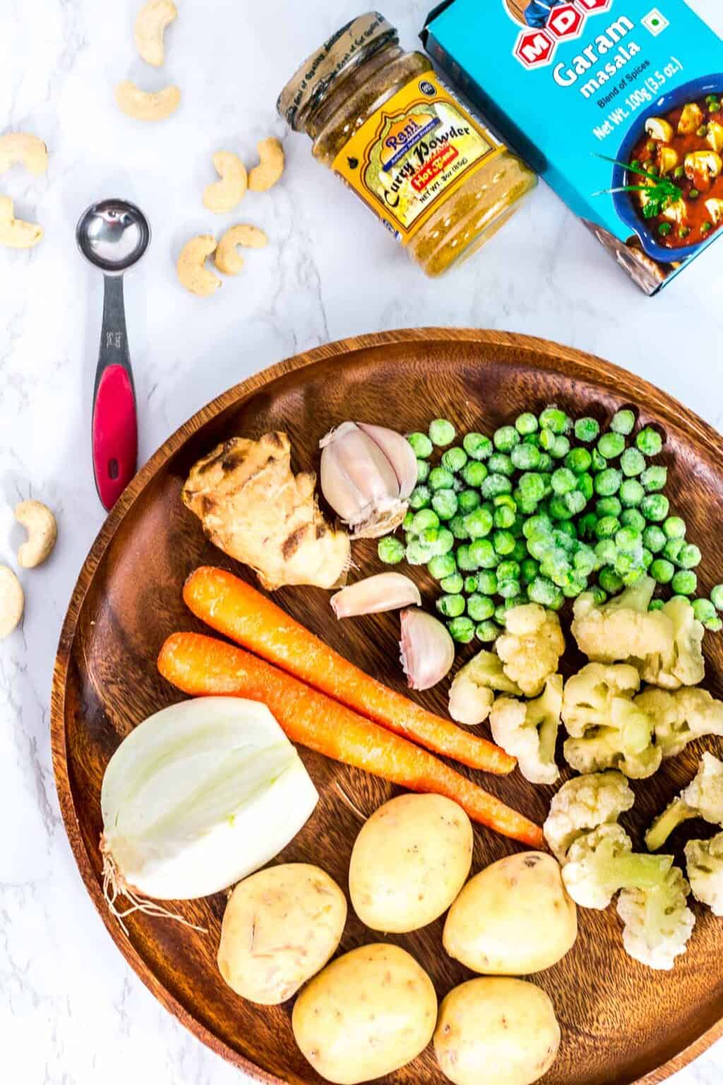 Indian Style Vegan Curry (no coconut milk) - My Eclectic Bites