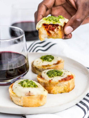 crostini with roasted tomato, mozzarella and pesto