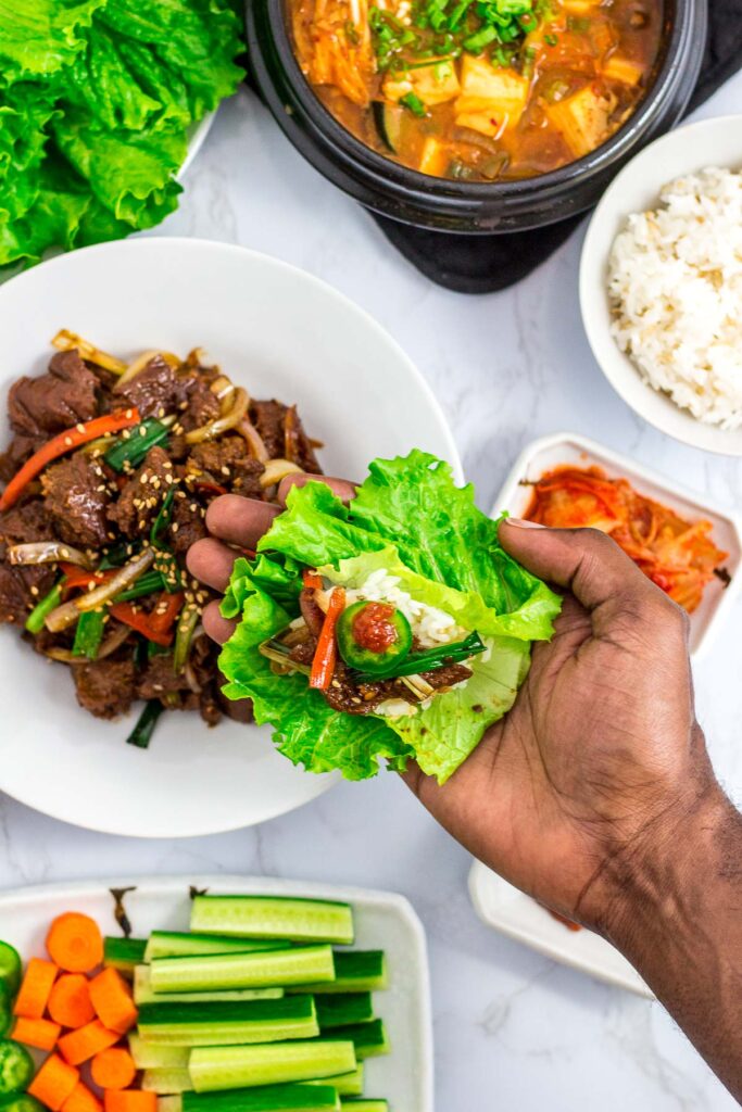 vegan lettuce wrap with seitan bulgogi